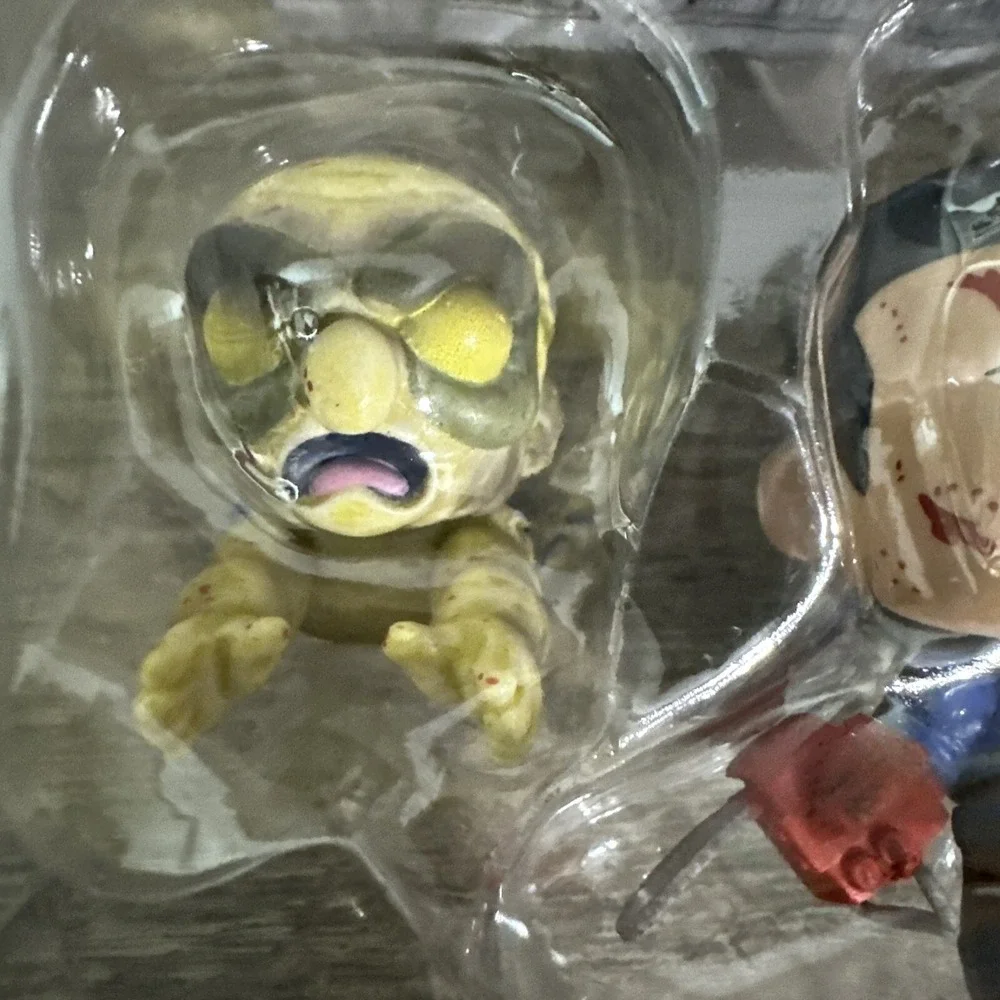 Evil Dead 2 Artist Series Ash vs Henrietta Limited‎ Edition Loot Crate Figure
